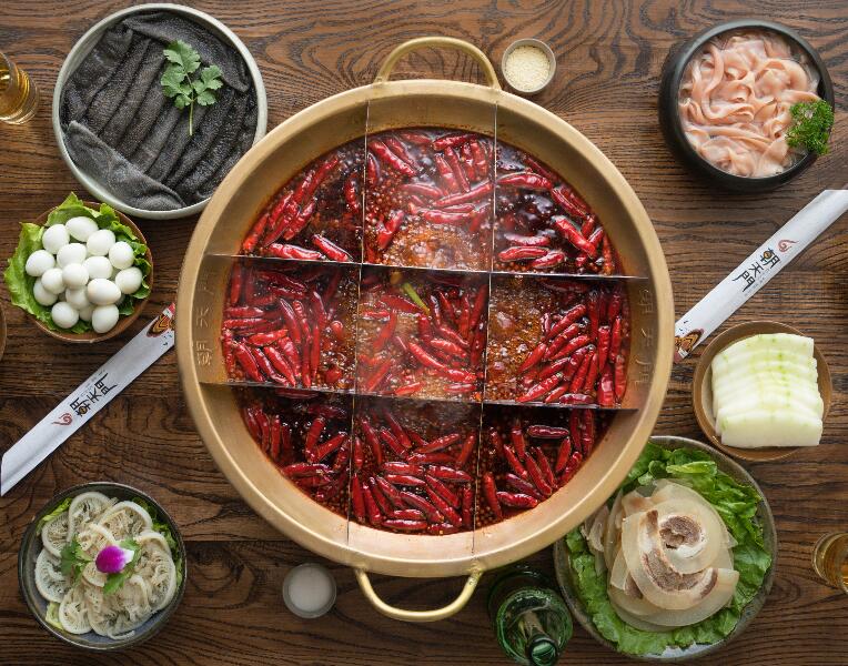 九宮格火鍋