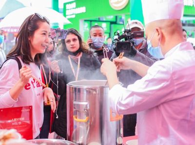 新手經(jīng)營火鍋加盟店，無人問津怎么辦？