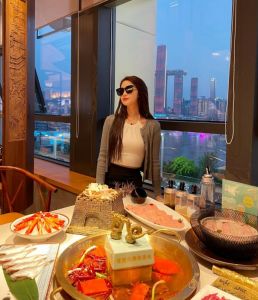 天冷了吃什么？朝天門(mén)為你送上熱辣滾燙的火鍋！