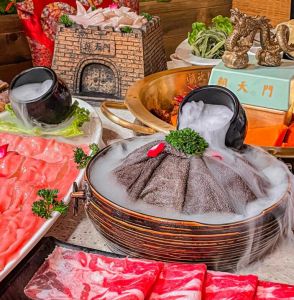 火鍋店變身潮人集結(jié)地，朝天門(mén)火鍋是如何做到的？