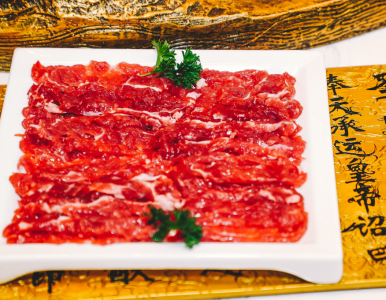 有誰知道火鍋連鎖店加盟費門檻是多少？