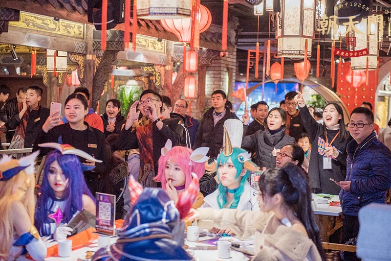 朝天門(mén)火鍋《英雄聯(lián)盟》全明星賽觀(guān)影會(huì)精彩落幕