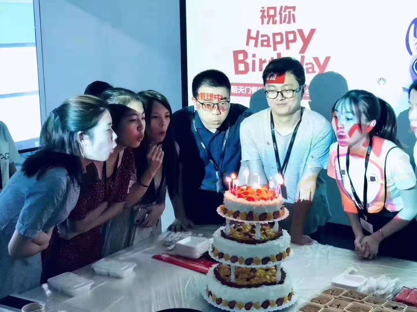 九月生日會遇上中秋宴，雙倍關懷雙倍幸福！