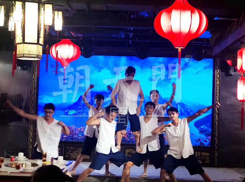 正宗特色火鍋加盟費多少，不妨來算一下