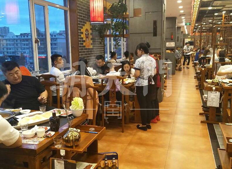 一次性油老火鍋加盟，選對(duì)品牌很關(guān)鍵！
