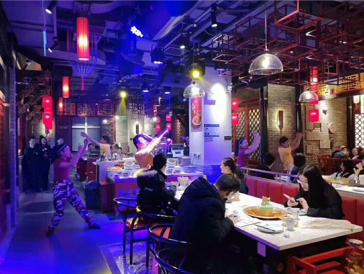 成都好吃的火鍋店推薦，這家確實(shí)霸道！