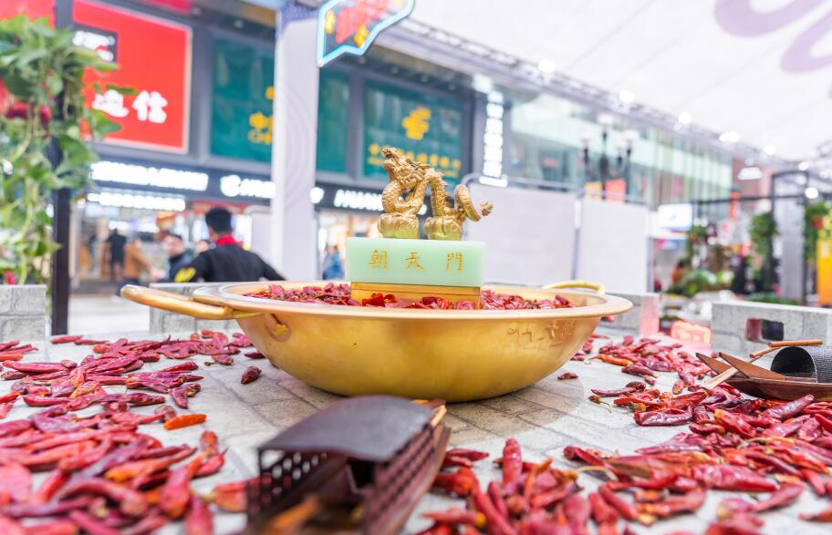 特色小火鍋店如何提高顧客滿意度？