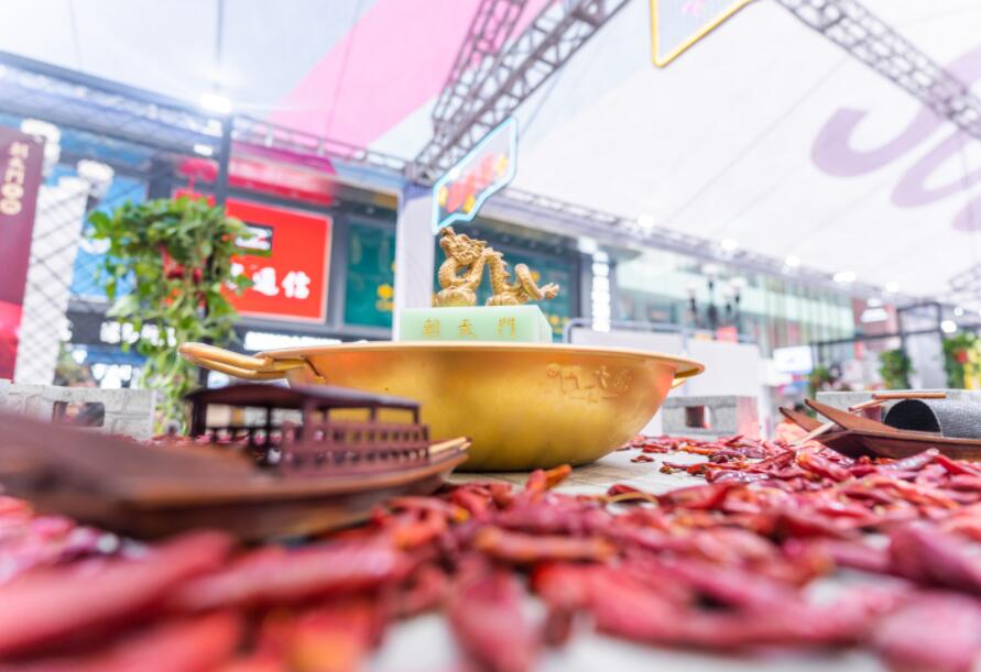 220萬(wàn)能開一家多大規(guī)模的火鍋店？
