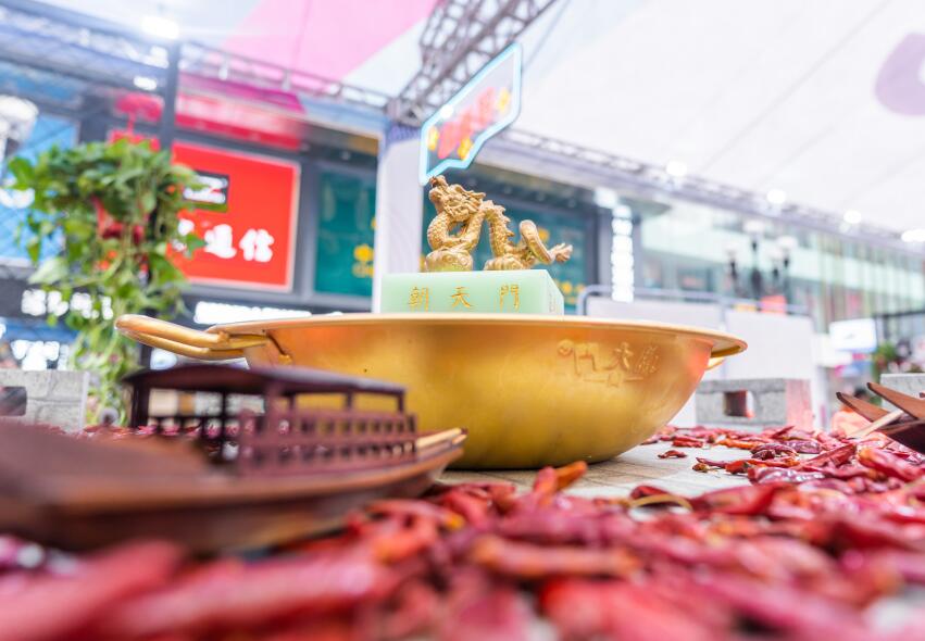 自貢開火鍋加盟店怎么樣？賺不賺錢？