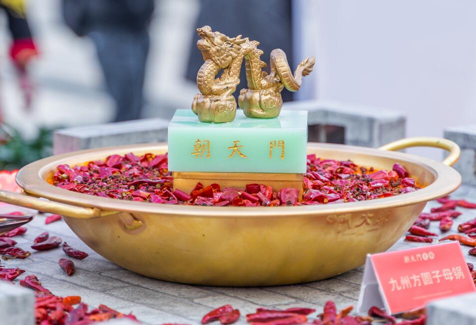 閬中開火鍋加盟店好嗎？當?shù)叵M水平如何？