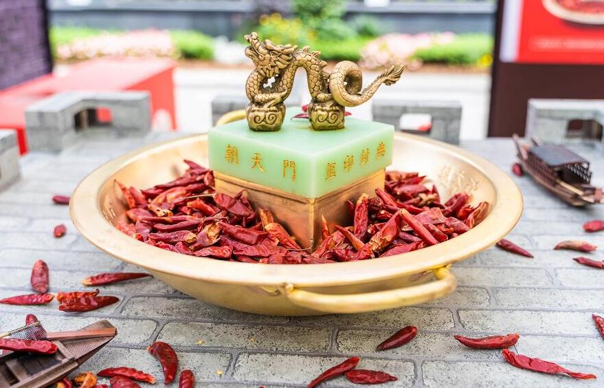 和田開火鍋加盟店怎么經(jīng)營，前景好嗎？