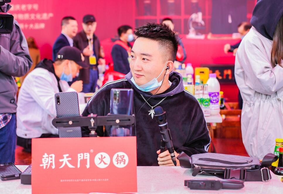 如何提高火鍋連鎖加盟店的營業(yè)額？