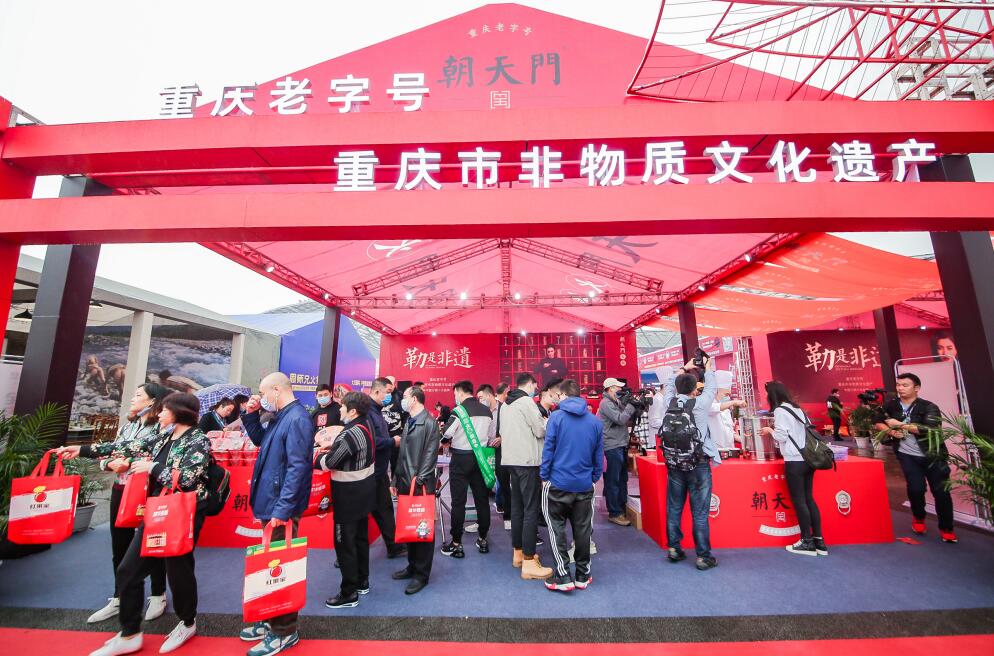 上虞開火鍋加盟店，需要做哪些準(zhǔn)備？