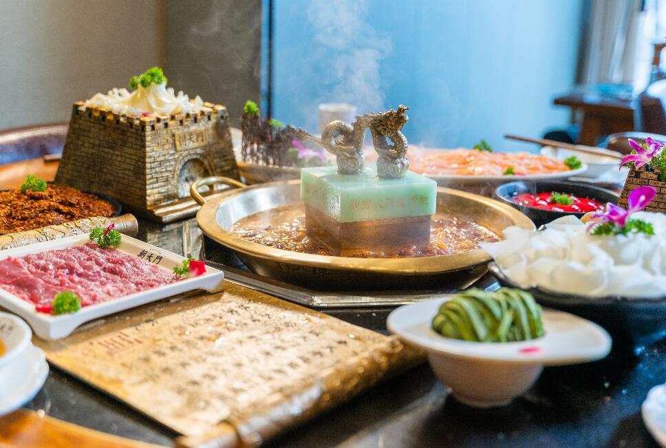 為什么越來(lái)越多的火鍋店開(kāi)始采用明檔廚房？