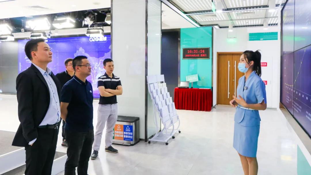 大事件|朝天門餐飲集團(tuán)與美團(tuán)簽訂“火鍋品類信息化平臺(tái)共建戰(zhàn)略”協(xié)議