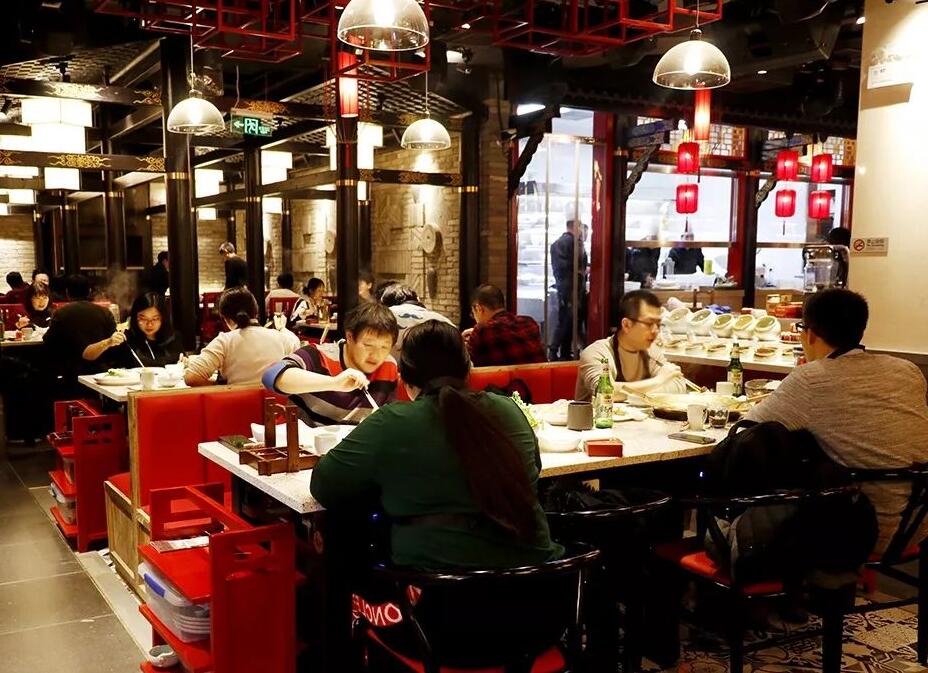 新開的重慶火鍋店沒人光顧？這樣擺盤人氣高漲！