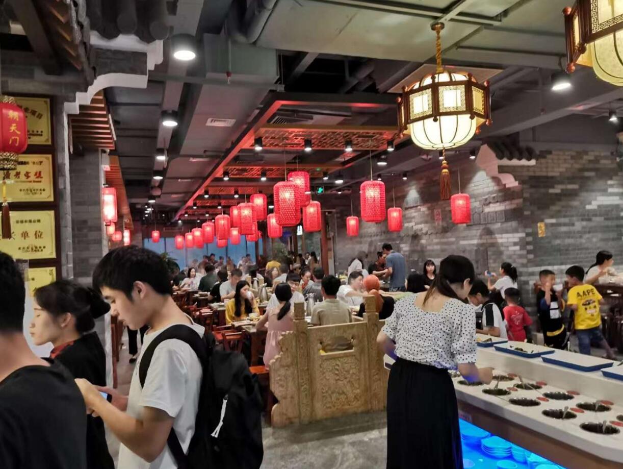 臨汾開火鍋加盟店，遇到同行搶生意怎么辦？