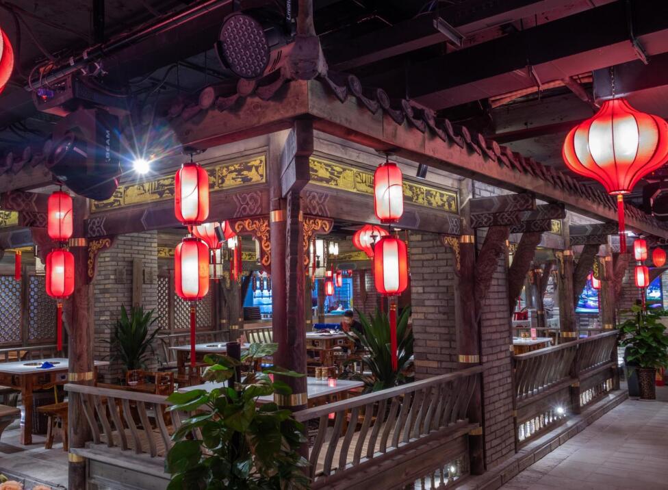 火鍋加盟店有哪些服務(wù)禮儀？一起學(xué)起來(lái)！