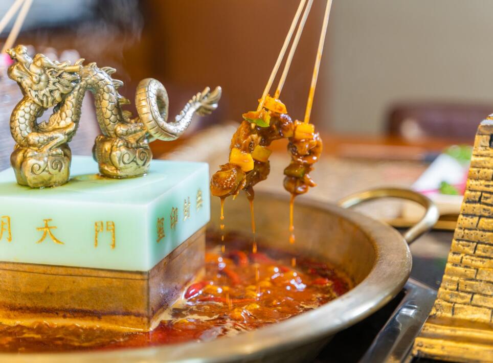 蓋州開火鍋加盟店的門檻高嗎？