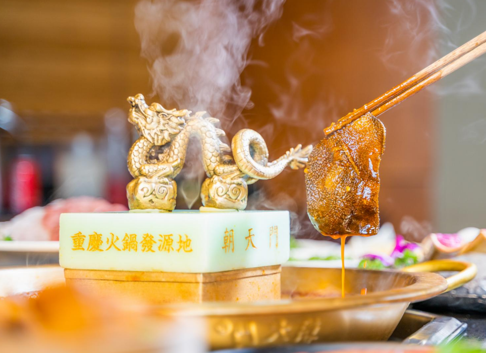 玉林開火鍋加盟店，生意不景氣怎么辦？