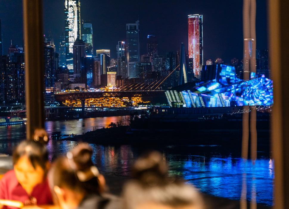 朝天門火鍋硬核防疫，多措并舉打造安心餐廳！