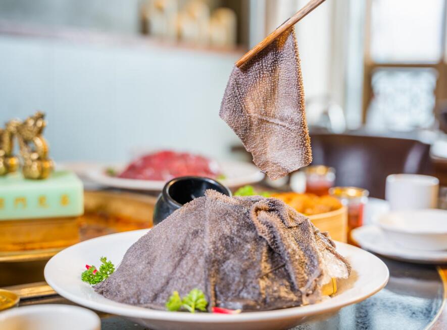 在外地開(kāi)一家重慶老火鍋店優(yōu)勢(shì)有哪些？