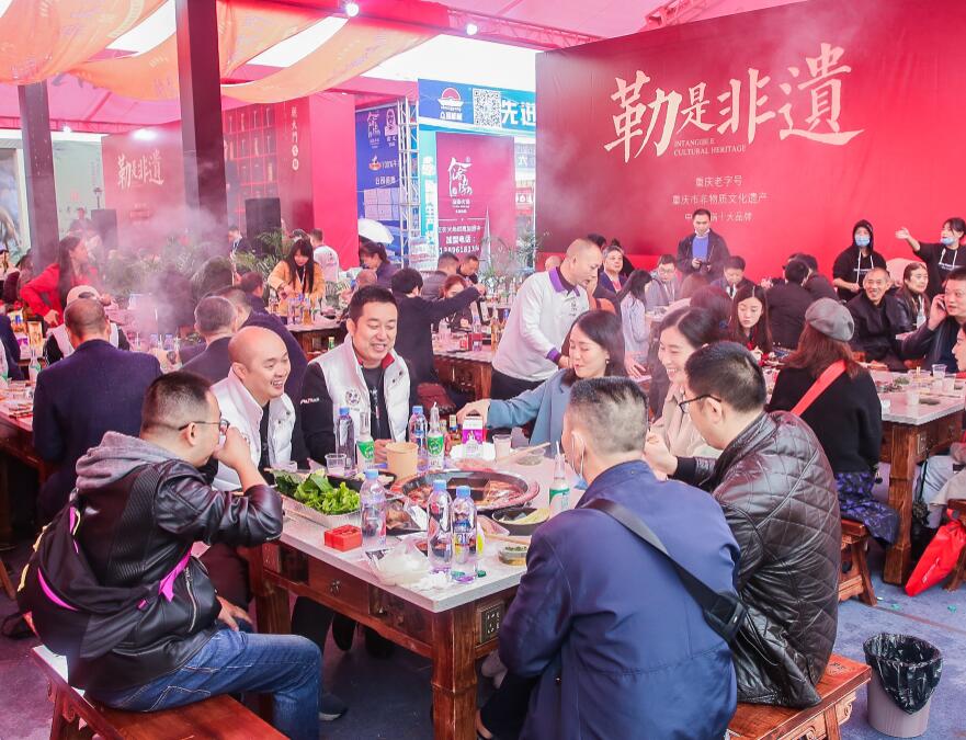 開(kāi)火鍋店真的賺錢(qián)嗎？火鍋的優(yōu)勢(shì)有哪些？