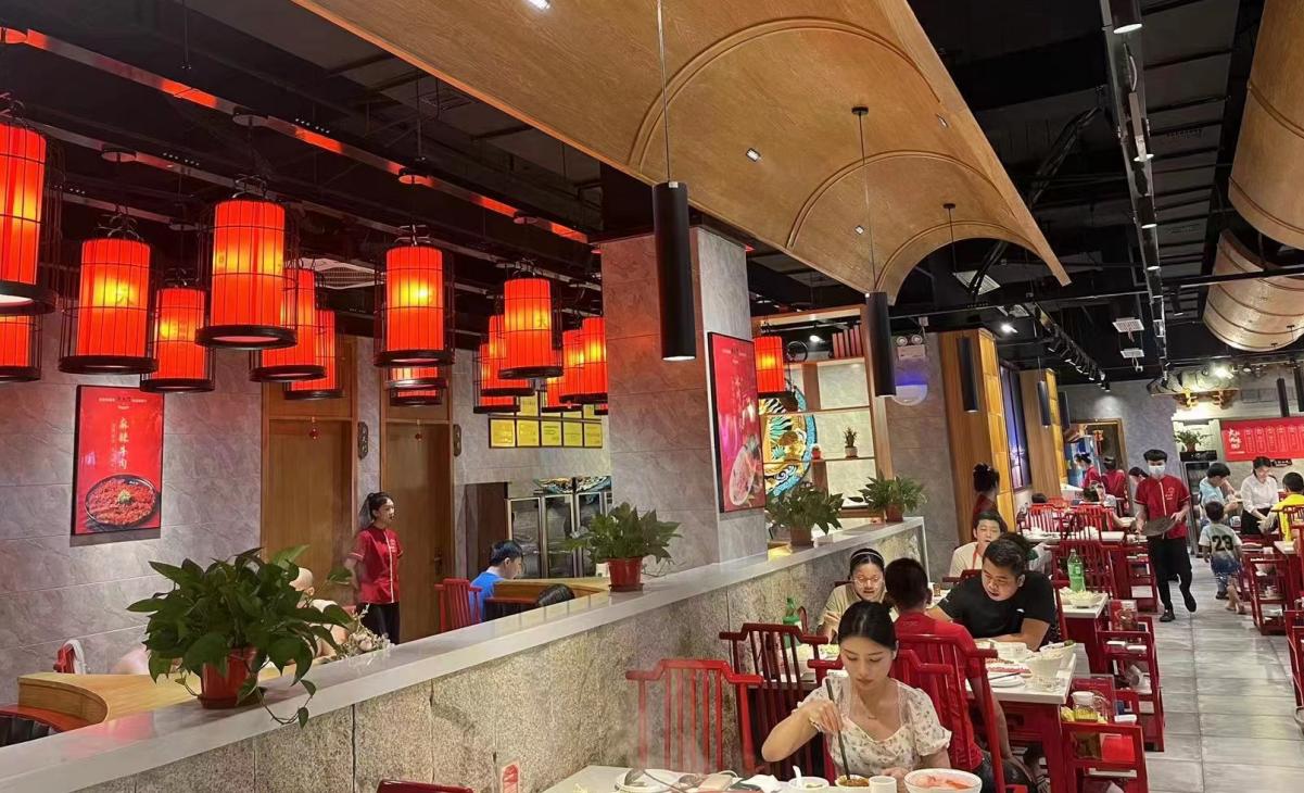 傳統(tǒng)火鍋店和市井火鍋店的區(qū)別在哪里？