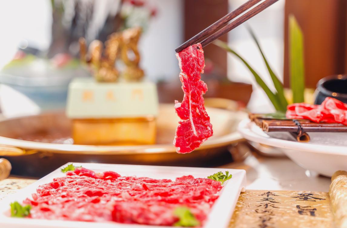 開火鍋店，學(xué)會(huì)這2個(gè)創(chuàng)新思路，不愁沒新客！