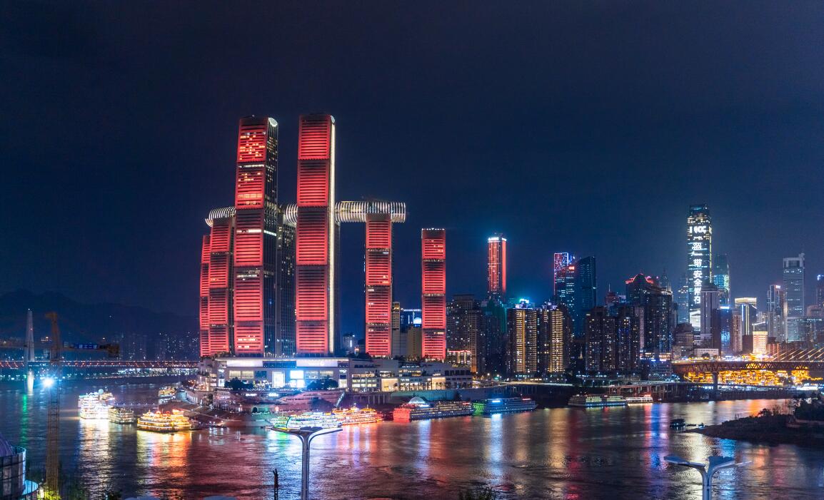 被朋友圈贊爆的朝天門旅游攻略！風(fēng)景奇幻重慶火鍋超贊！