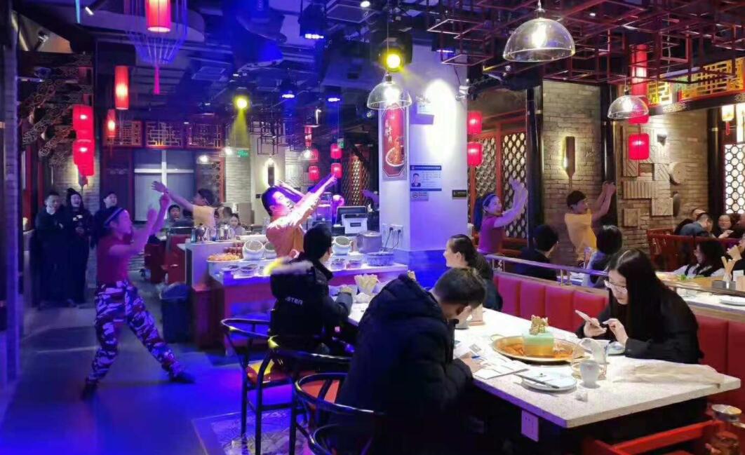 導(dǎo)致餐飲店倒閉的五個(gè)大坑，分享慘痛經(jīng)歷！