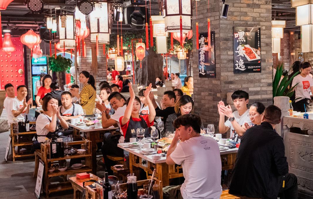 餐飲業(yè)崛起，未來(lái)的趨勢(shì)，開(kāi)啟美食新篇章！
