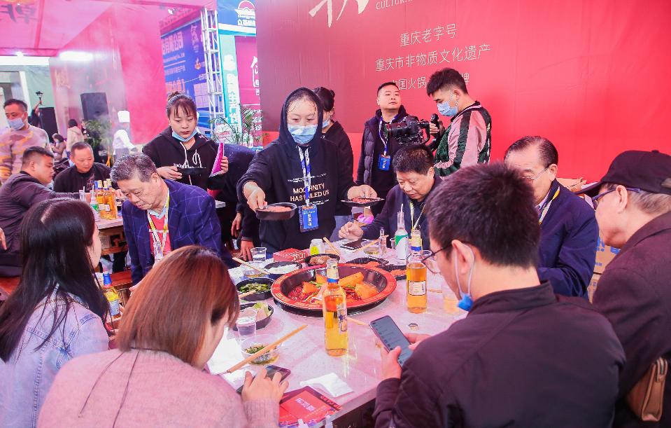 合格的餐飲服務(wù)員，到底該是怎樣的？請按這個(gè)標(biāo)準(zhǔn)！