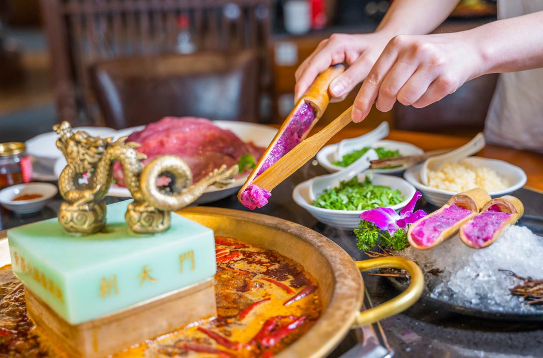 火鍋加盟意義是什么？加盟好還是自營好？