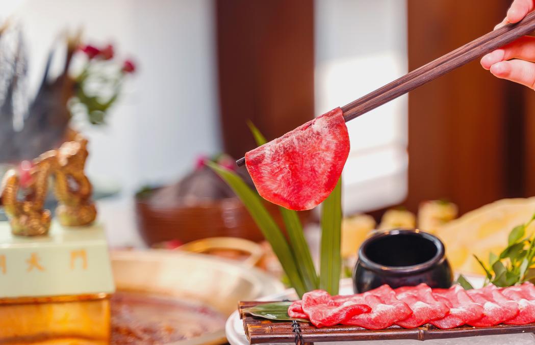 冬吃蘿卜，火鍋必點(diǎn)，冬天多吃白色素菜！