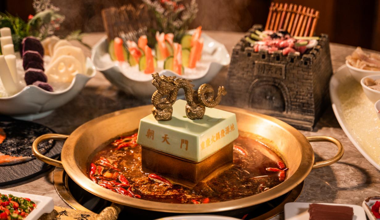 既是火鍋菜品，又是小吃，鹵雞爪為什么這么受歡迎？