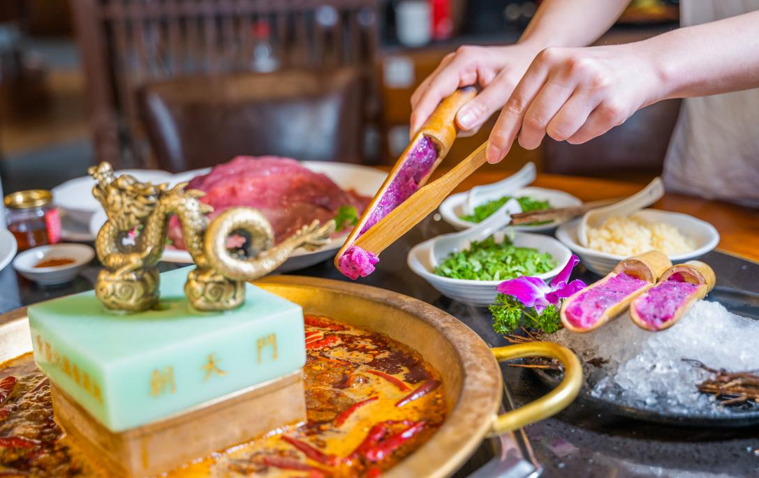 重慶火鍋，經(jīng)典菜品，加盟店必備！