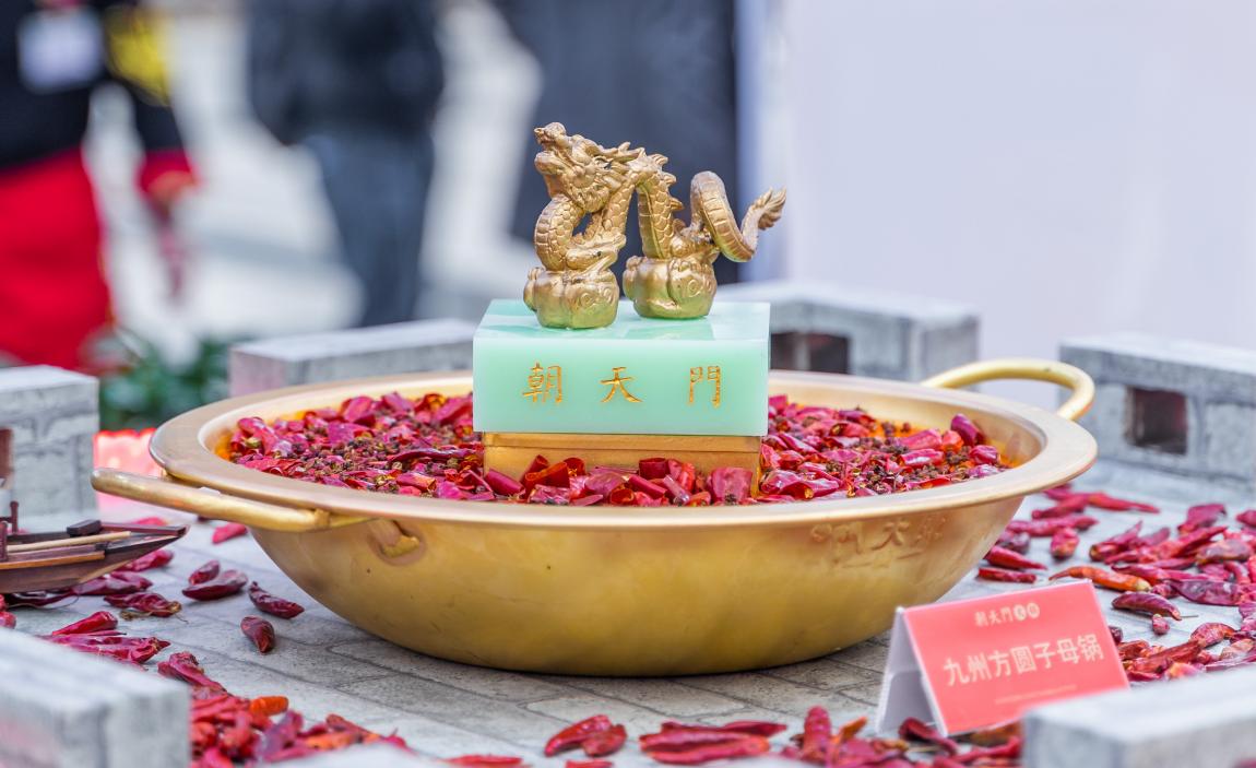 開(kāi)一家火鍋店，加盟與自創(chuàng)，誰(shuí)更適合？