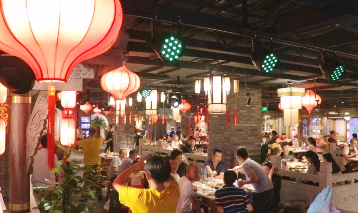 重慶火鍋加盟店，秋冬推薦菜品，生意全靠它！