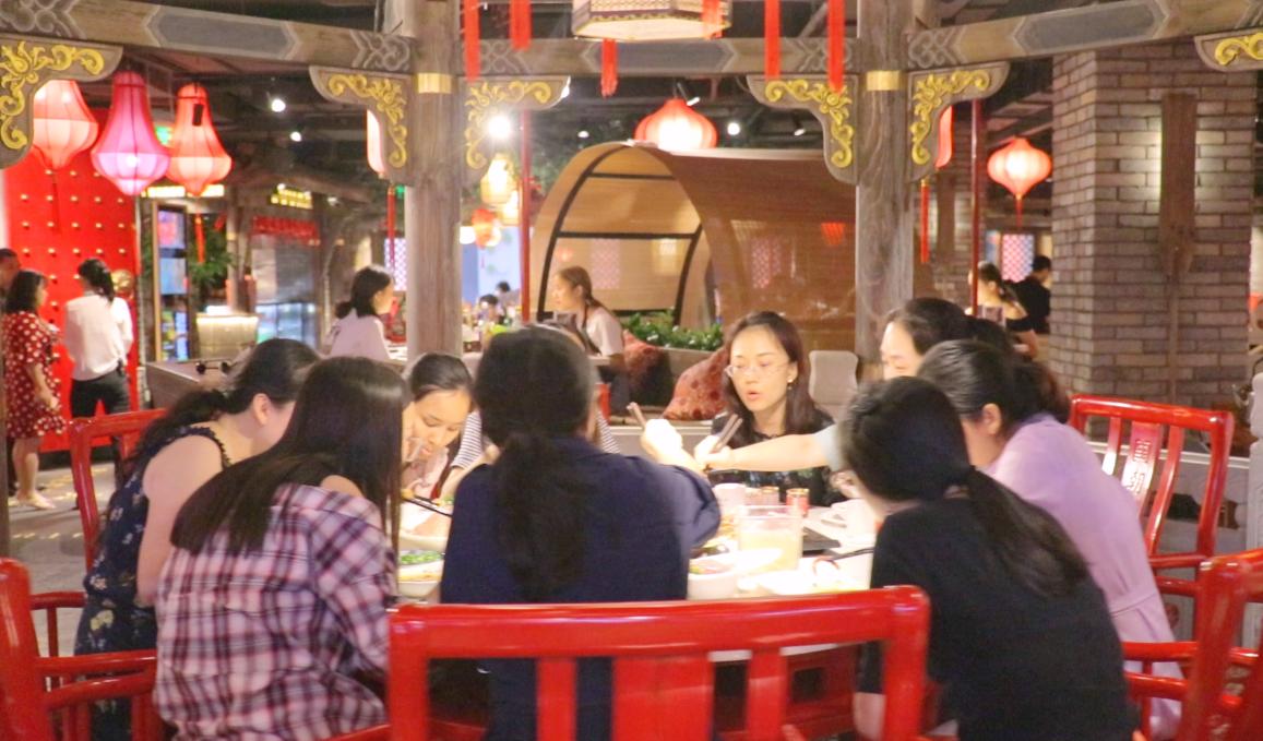 在米蘭，怎么開一家特色重慶火鍋店？